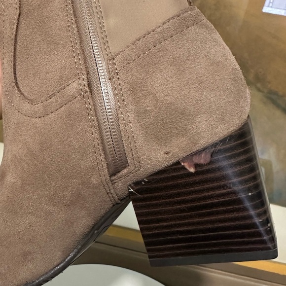 🌸BORN🌸 Tenor Waterproof Knee High Suede Boot Size: 6M - Picture 10 of 16